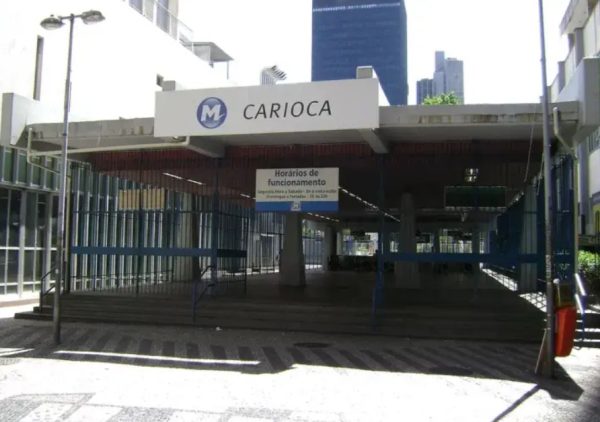 Secretaria Municipal de Saúde promove vacinação contra influenza e tríplice viral na estação Carioca, nesta sexta-feira