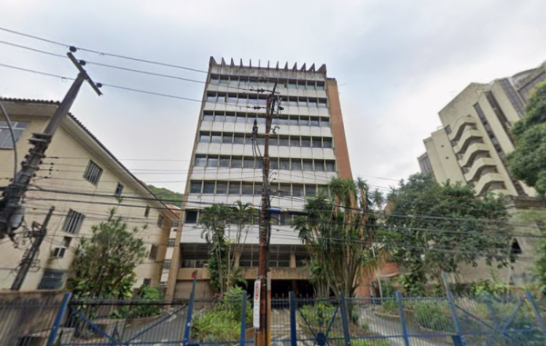 Edifício na Rua Santa Alexandrina, 416, no Rio Comprido