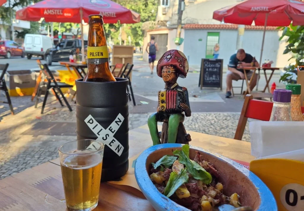 Pelos botequins, calçadas, esquinas e árvores do Grajaú 63 rubacao