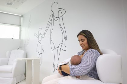 Sala de amamentação em lei aprovada projeto da Aleri
