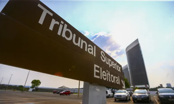 Primeiro dia de vaquinha online para pré-candidatos tem vereador e deputado federal do PSD do Rio na liderança de arrecadação no país