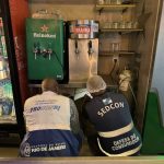 Fiscalização da Sedcon e do Procon-RJ descartou mais de 167 quilos de alimentos impróprios e 30 litros de chope vencido em bares e restaurantes