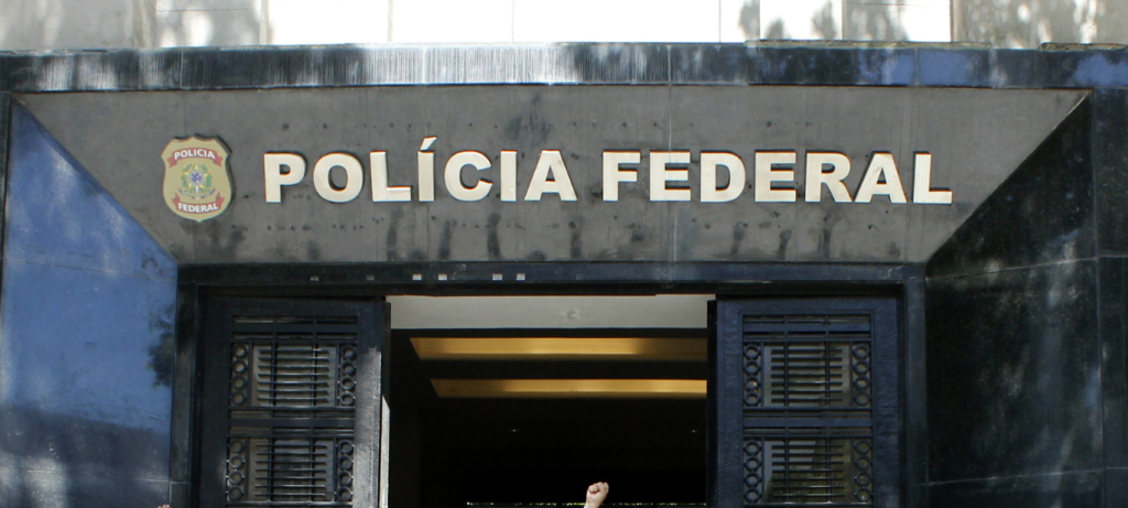 Justiça Federal condena delegado da PF no Rio acusado de receber carro de R$ 70 mil como propina