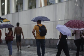 Previsão do tempo indica chuva fraca e moderada ao longo do fim de semana