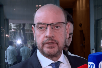 governador em exercício Ricardo Couto