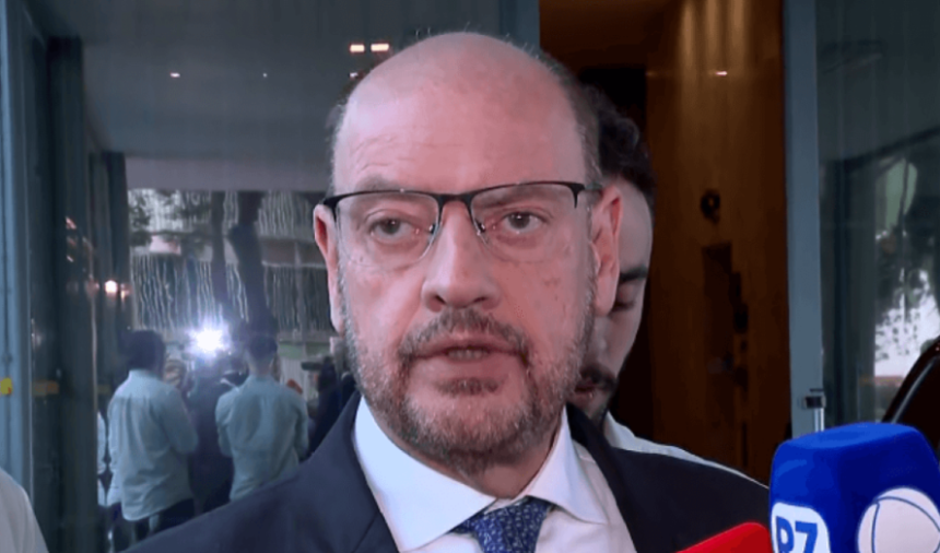 governador em exercício Ricardo Couto