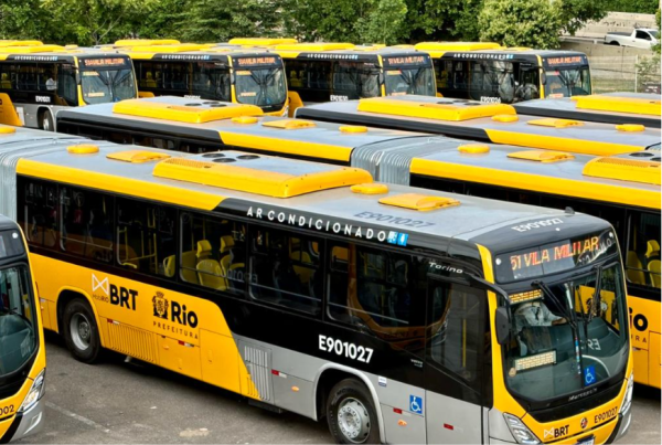 Sistema BRT abre processo seletivo com 77 vagas temporárias; salários variam de R$ 2,7 mil a R$ 3,4 mil