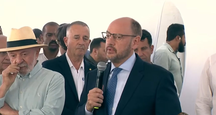 Ricardo Couto em evento com Lula