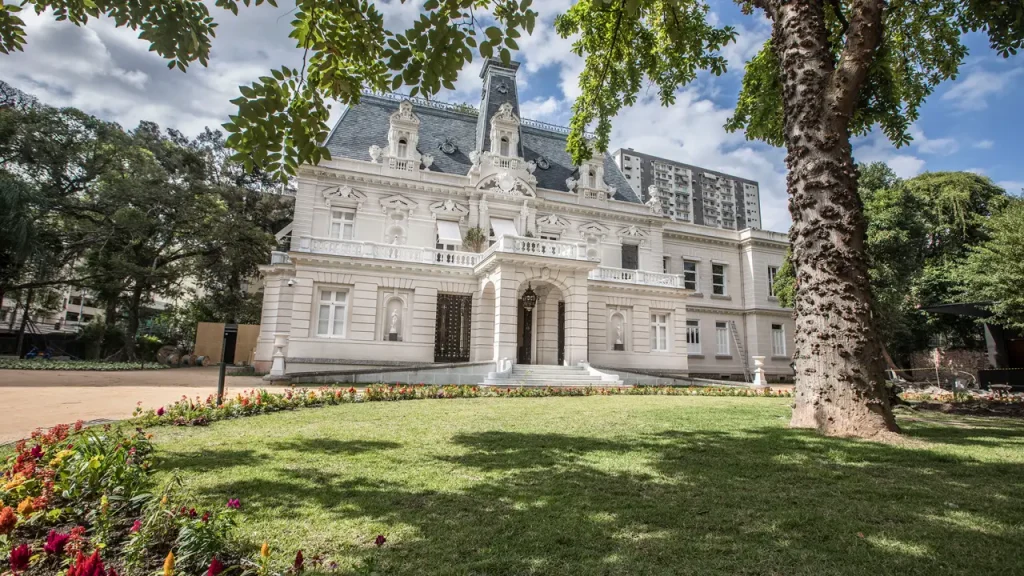 Iphan estuda tombar Palacete Linneo de Paula Machado, em Botafogo, como patrimônio nacional; prédio abriga sede da Casa Firjan