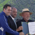 Eduardo Cavaliere, Ricardo Couto e Lula durante evento em Guaratiba