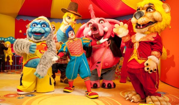 Cultura do Rio: governo do estado autoriza captação de R$ 21,2 milhões para projetos de música, teatro, cinema e literatura 47 Projeto "Topetão em: Circo de Brincar das Profissões" está entre as iniciativas contempladas pela Secec, com autorização para captar R$ 1,59 milhão junto à iniciativa privada.
