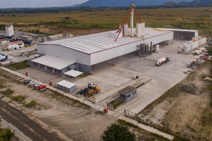Fábrica de argamassa da Santa Luzia, em Itaguaí