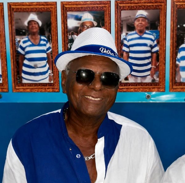 Dinho da Portela, um dos integrantes mais antigos da Velha Guarda da escola de Madureira, morre no Rio aos 89 anos