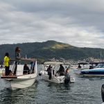 Barqueata na Vila do Abraão marcou o quinto dia seguido de protestos contra a taxa de turismo em Angra