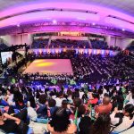 Arena Niterói cheia com apresentação