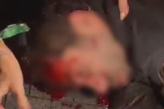 Homem é espancado até desmaiar em festa da Copa no Jockey Club — Foto: Reprodução