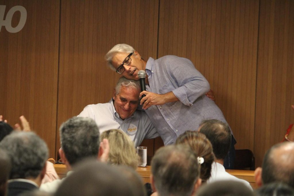 Comte Bittencourt assume a presidência do PSB no Rio; Molon fica com a vaga de vice