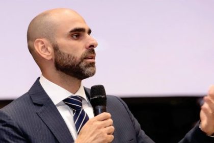 O secretário de Fazenda, Guilherme Mercês, explica a dívida de R$ 26 bi com os bancos