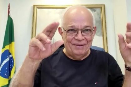 Samuel Malafaia, mesmo sem o apoio do irmão, pode continuar na disputa por uma vaga na Alerj