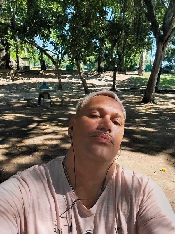 André Aguiar, artista plástico