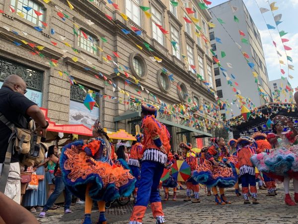 O Arraiá do CCBB volta a ocupar a área externa do centro cultural no Rio