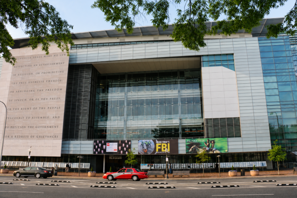 Memórias são notícias sem data 51 Em Washington, o Newseum foi durante anos uma das principais instituições dedicadas à história do jornalismo e à liberdade de imprensa. O espaço encerrou as atividades em 2019.