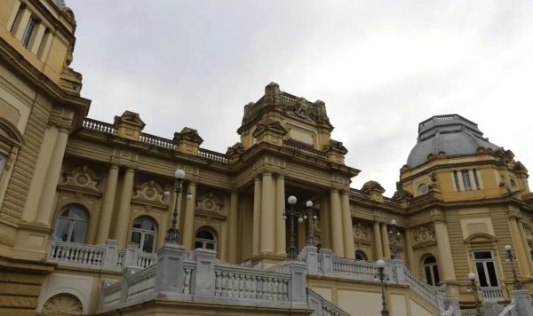 Casa Civil amplia goleada no Diário Oficial e fecha o placar em 61 x 23 com demissão em massa no Desenvolvimento Social e na Saúde