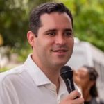 O prefeito Eduardo Cavaliere anuncia resolução que libera a circulação de reboques e anula multas aplicadas desde janeiro