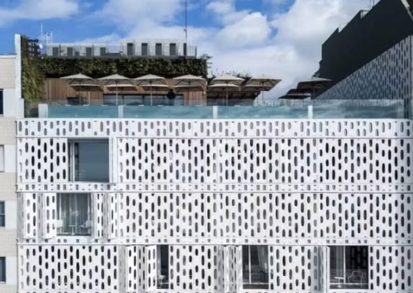 Prédio do Hotel Emiliano, cinco estrelas da Praia de Copacabana, é vendido para fundo de investimentos TRX