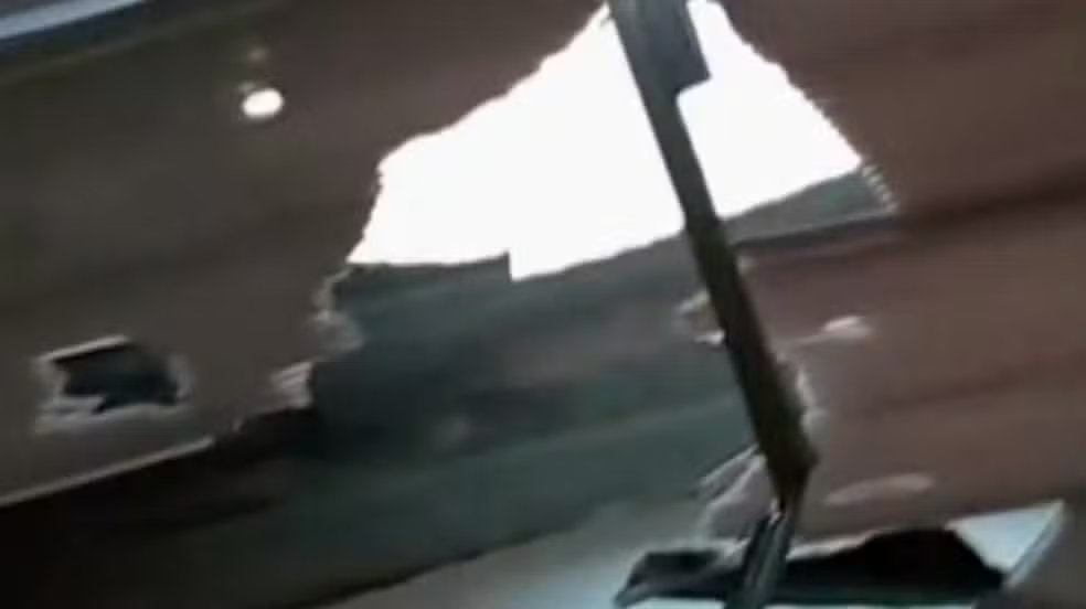 Moradores relatam ‘chuva de pedras’ após detonações em empreendimento de Duque de Caxias 62 image 12