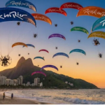 Paramotores promovidos pelo Rock in Rio no céu do Rio de Janeiro