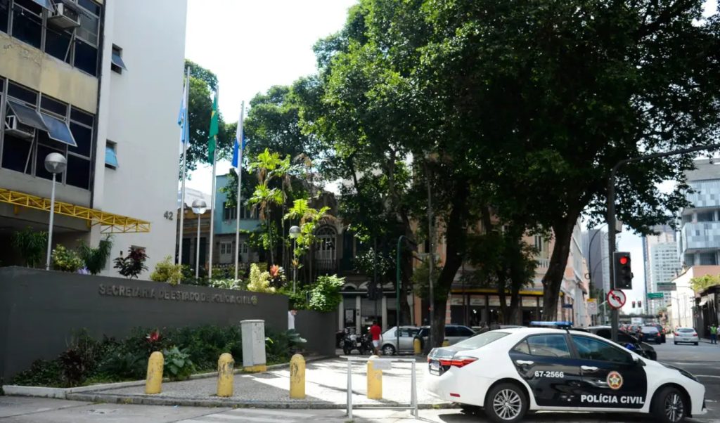 Promoções por bravura na Polícia Civil disparam nos últimos 5 anos e já representam 40% das progressões funcionais durante a gestão do ex-secretário Felipe Curi
