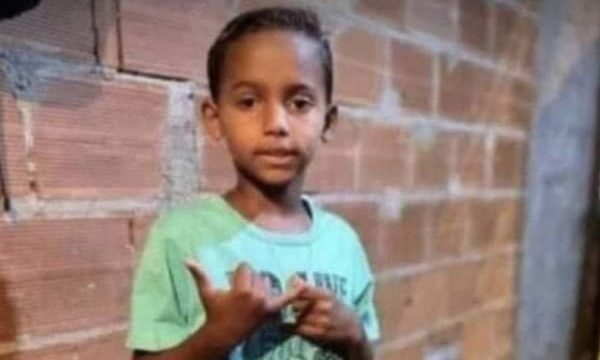 Samuel Vitor de Oliveira Rodrigues, menino morto em Belford Roxo
