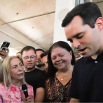Eduardo Cavaliere e Rosa Fernandes em lançamento de termos para obras em Parada de Lucas