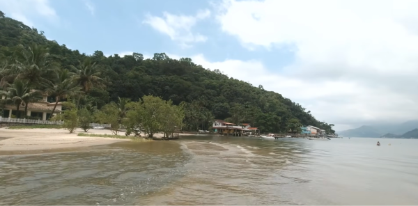 Praia das Flexeiras, na Ilha de Itacuruçá, em Managaratiba