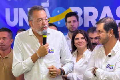 Márcio Canella durante convenção partidária no União Brasil