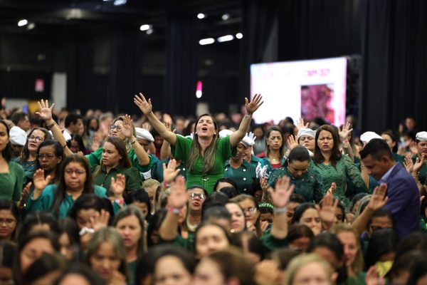 Conferencia de mulheres evangélicas no Riocentro