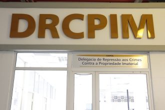 Sede da DRCPIM, que realiza operação contra venda ilegal de remédios oncológicos — Foto: Divulgação