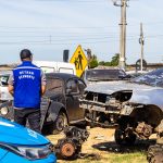 Operação do Detran em ferros-velhos de Campos — Foto: Alexandre Simonini