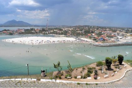 Justiça condena Saquarema por danos ambientais na orla da Praia da Barrinha-Lagoinha, em Itaúna