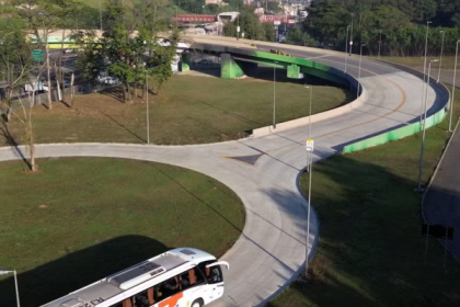 Viaduto no Trevo das Missões