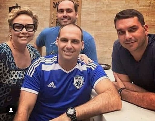De olho na suplência para o Senado: Rogéria Bolsonaro pede exoneração do cargo que ocupava no governo do estado