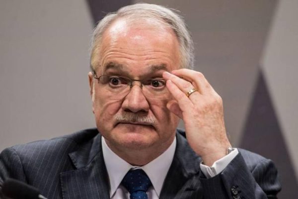 STF marca para 26 de agosto a retomada do julgamento sobre a eleição para governador do Rio; placar está 4 a 1 por voto indireto