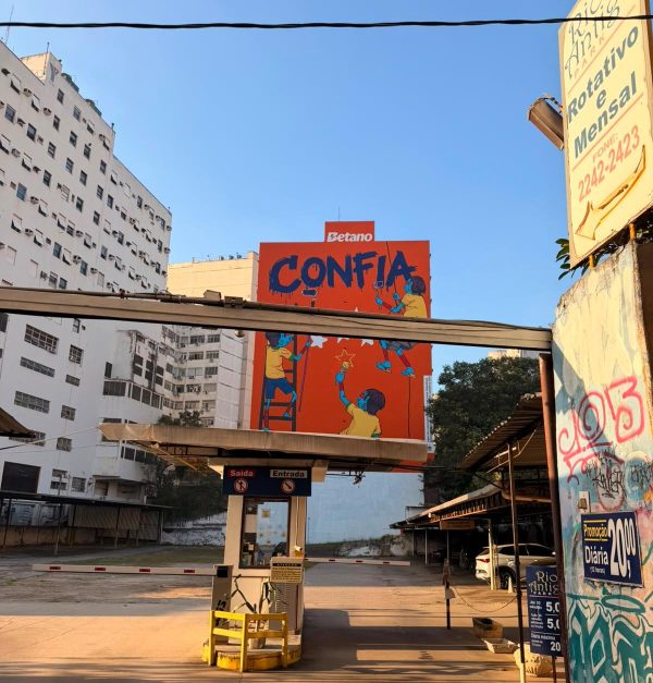 Seop multa Betano em R$ 194 mil por publicidade irregular na Lapa