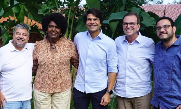 Quaquá, Benedita, Pedro Paulo, Paes e Diego Quaquá, presidente estadual do PT: paz no reino dos petistas e na chapa ao governo do estado