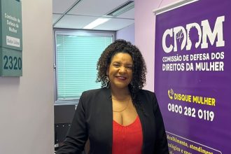 Renata Souza na Sala Lilás