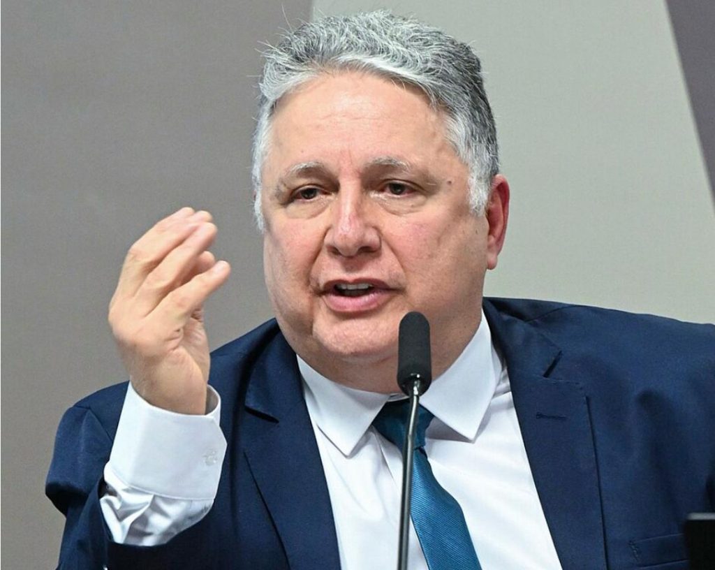 Fogo na campanha eleitoral do Rio: Anthony Garotinho será o candidato do Republicanos ao governo do estado