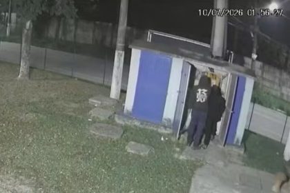 Criminosos tentaram, sem sucesso, furto de cabos