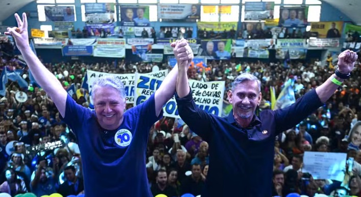 Anthony Garotinho e seu vice, o coronel da PM e ex-integrante do Bope Venâncio Moura (DC): chapa sacramentada em convenção