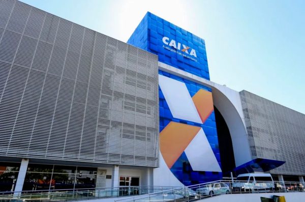 PF mira grupo suspeito de desviar R$ 45 milhões de clientes da Caixa em esquema envolvendo contraventores, servidores públicos e advogados